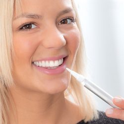 OLOVKA ZA IZBJELJIVANJE ZUBI (2 kom.)